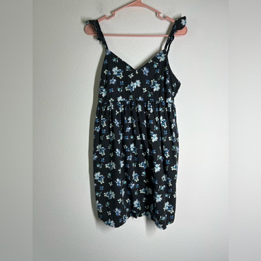 Old Navy sleeveless Top Tunic Black Blue Size S Vneck Tropical Print
